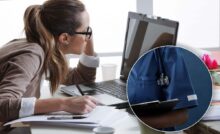ragazza seduta pc
